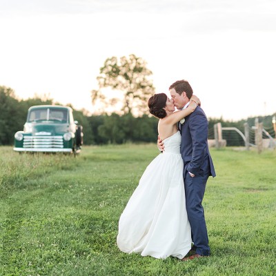 Wedding at Valley View Farm:
Kendra & Gregg sneak peek
